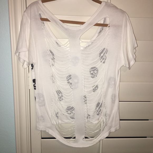 Foreign Exchange skull tee with cutout in back - Picture 2 of 2